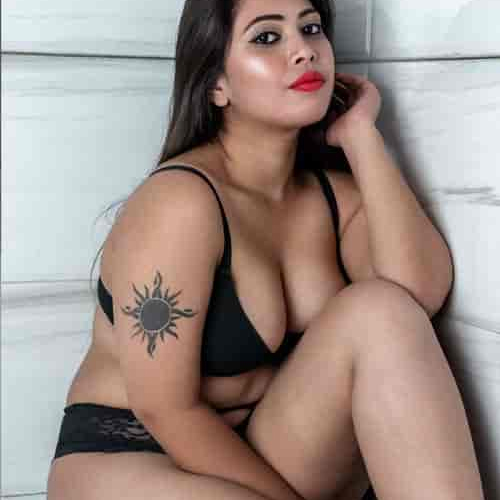 Sexy Call Girls in Model Town Sexy Call Girls in Model Town